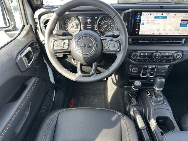 new 2025 Jeep Gladiator car, priced at $47,121