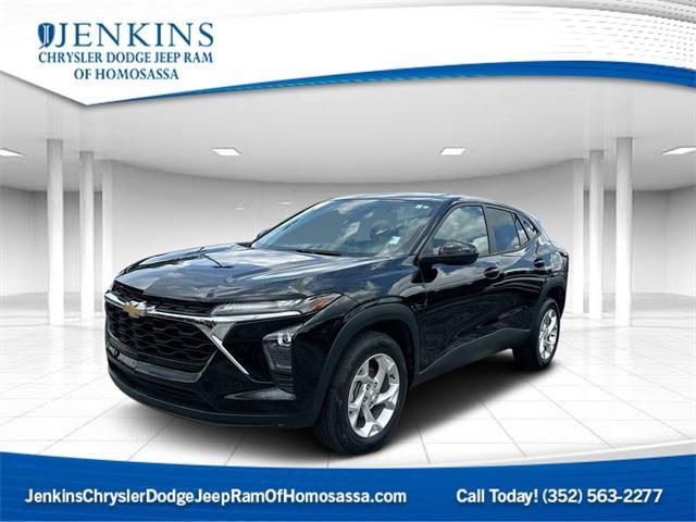 used 2024 Chevrolet Trax car, priced at $21,967
