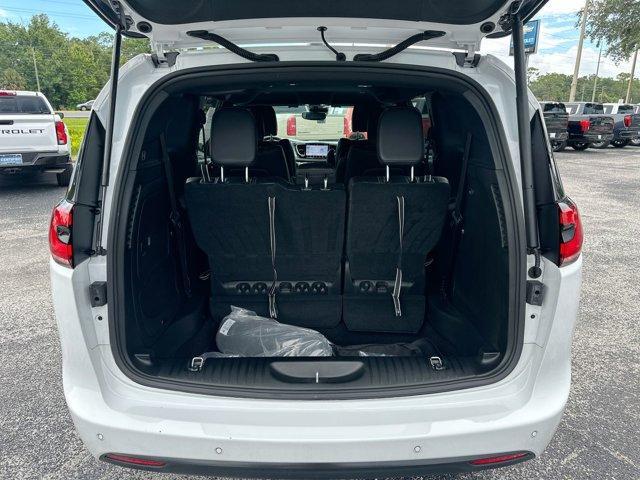 used 2024 Chrysler Pacifica Hybrid car, priced at $35,253