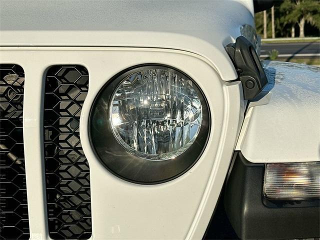 used 2023 Jeep Gladiator car, priced at $28,278