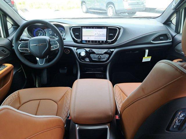 new 2024 Chrysler Pacifica car, priced at $47,808