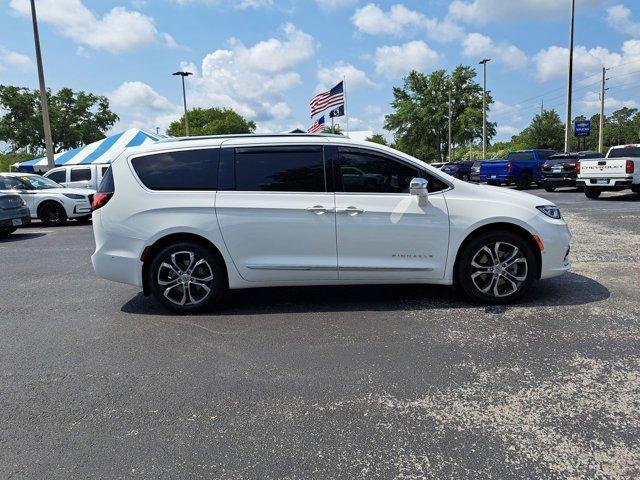 new 2024 Chrysler Pacifica car, priced at $47,808