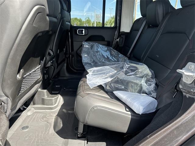 new 2025 Jeep Wrangler car, priced at $61,902