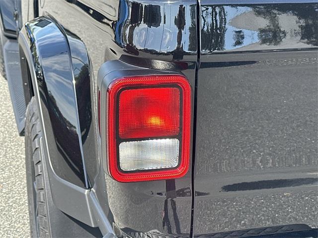 new 2025 Jeep Gladiator car, priced at $47,710