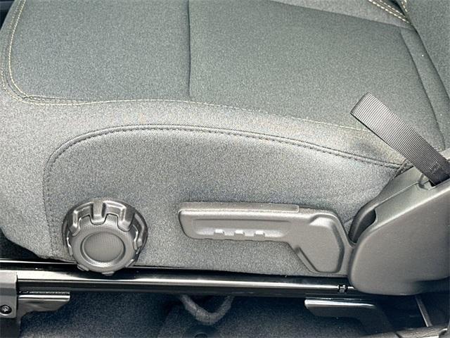 new 2025 Jeep Wrangler car, priced at $40,326