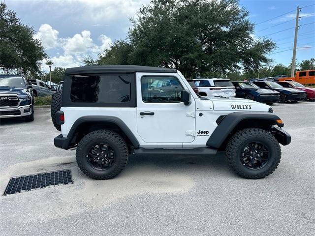 new 2025 Jeep Wrangler car, priced at $40,326