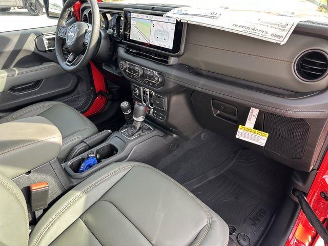 new 2025 Jeep Gladiator car, priced at $62,444