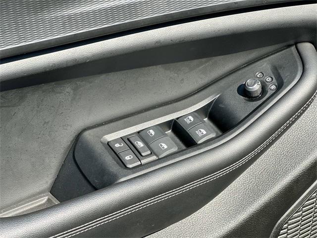 used 2024 Jeep Grand Cherokee car, priced at $34,711