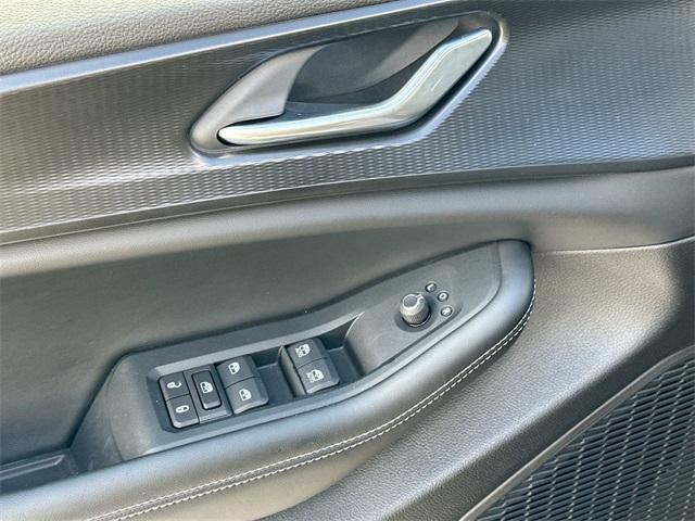 new 2025 Jeep Grand Cherokee car, priced at $43,805