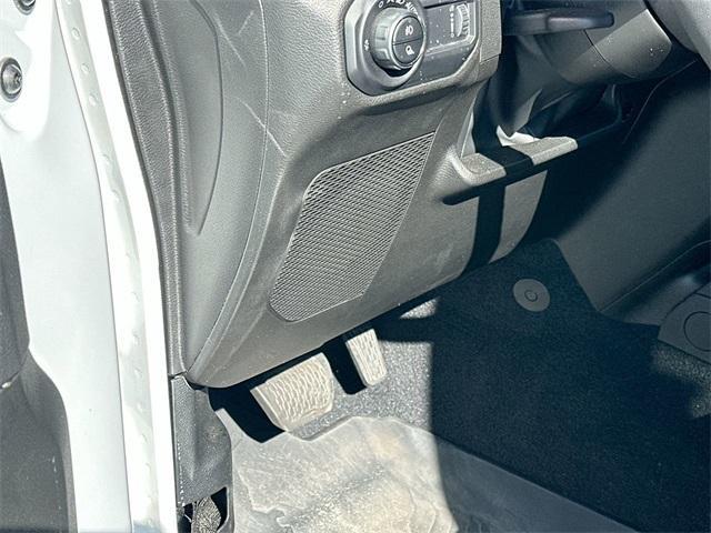 used 2023 Jeep Gladiator car, priced at $43,377