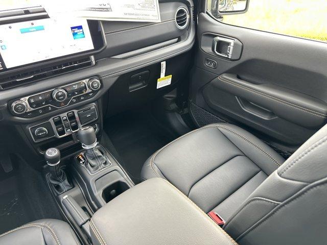 new 2025 Jeep Wrangler car, priced at $55,402
