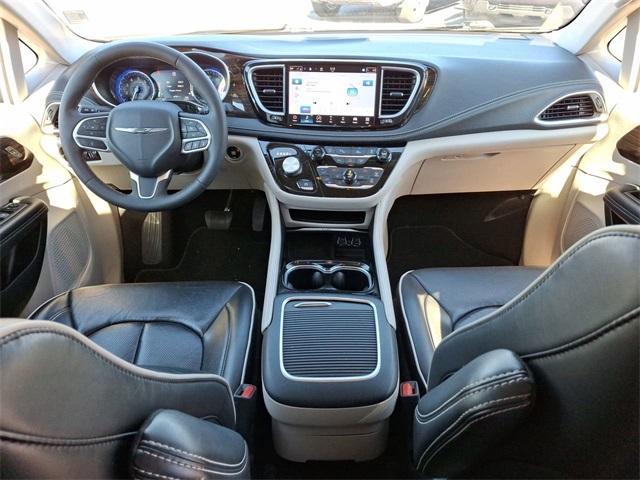 used 2023 Chrysler Pacifica car, priced at $27,553