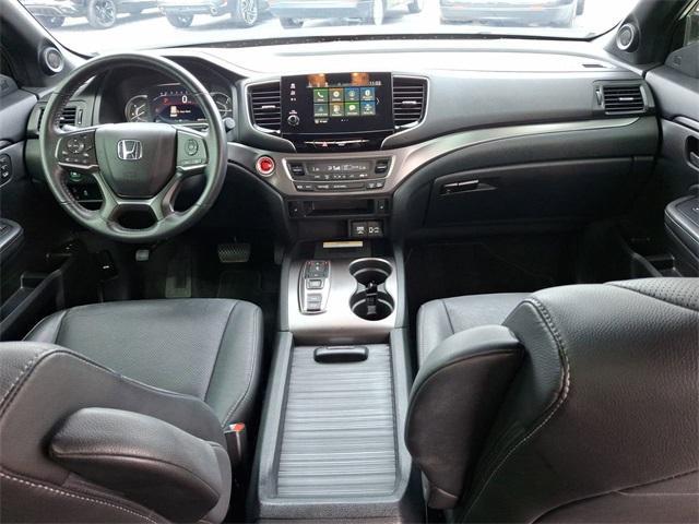 used 2022 Honda Passport car, priced at $31,397