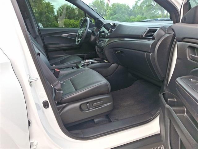used 2022 Honda Passport car, priced at $31,397