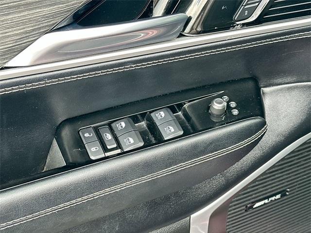 used 2022 Jeep Wagoneer car, priced at $38,573