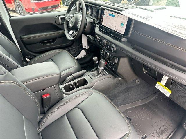 new 2025 Jeep Wrangler car, priced at $54,526