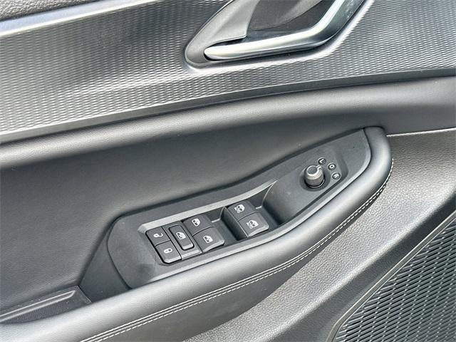 new 2025 Jeep Grand Cherokee car, priced at $40,209