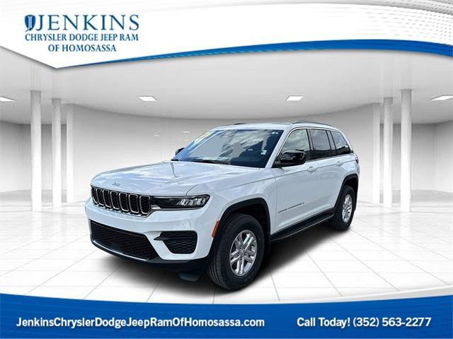 new 2025 Jeep Grand Cherokee car, priced at $40,209