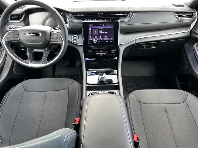 new 2025 Jeep Grand Cherokee car, priced at $40,209