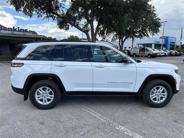 new 2025 Jeep Grand Cherokee car, priced at $40,209