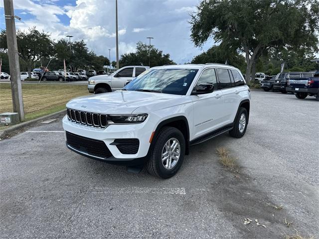 new 2025 Jeep Grand Cherokee car, priced at $40,209