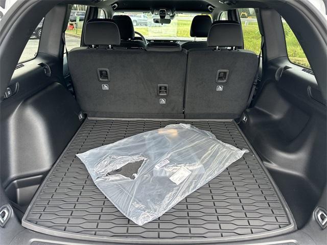 new 2025 Jeep Grand Cherokee car, priced at $40,209
