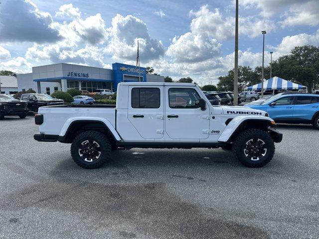new 2025 Jeep Gladiator car, priced at $56,227