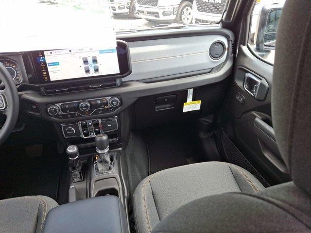 new 2025 Jeep Gladiator car, priced at $41,717