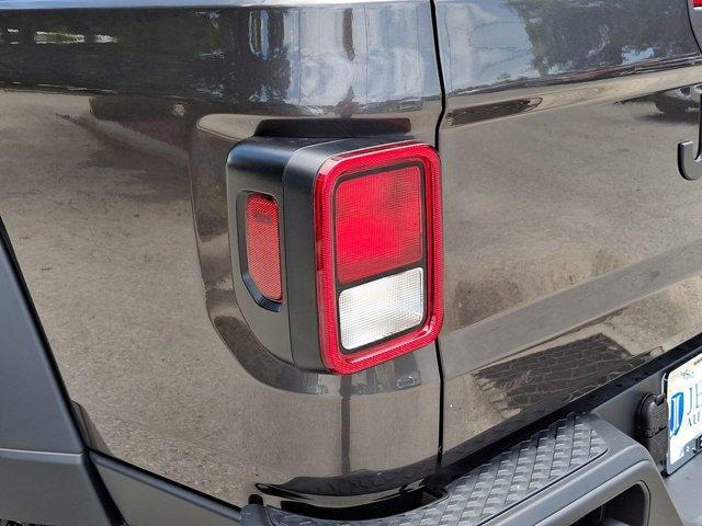 new 2025 Jeep Gladiator car, priced at $41,717