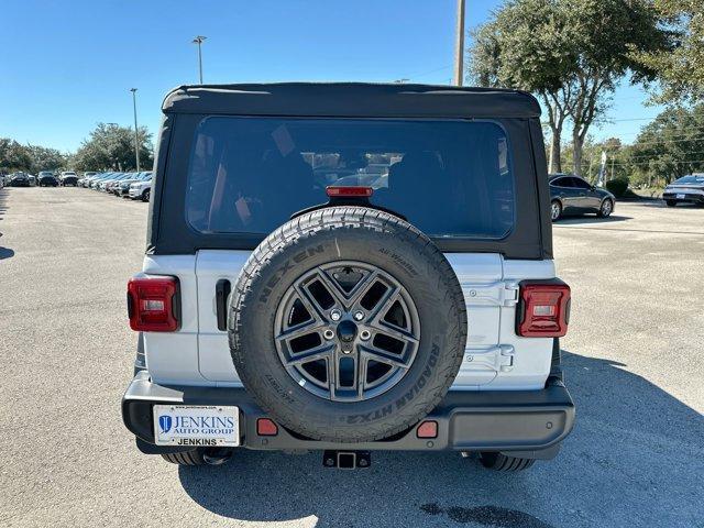 new 2025 Jeep Wrangler car, priced at $45,255