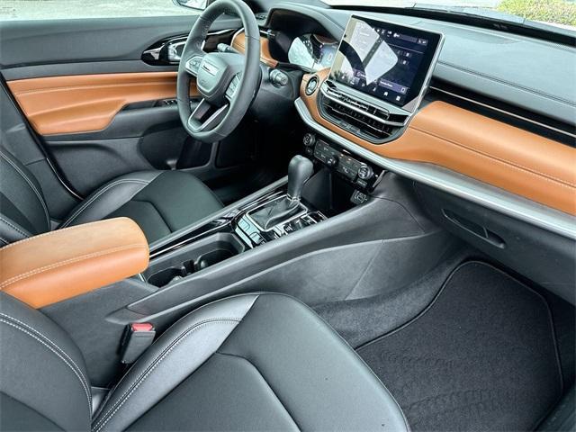 used 2025 Jeep Compass car, priced at $27,501