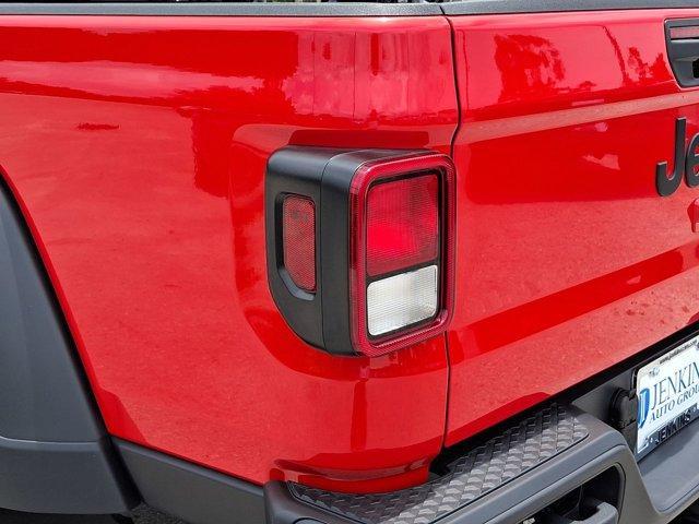 new 2025 Jeep Gladiator car, priced at $47,583