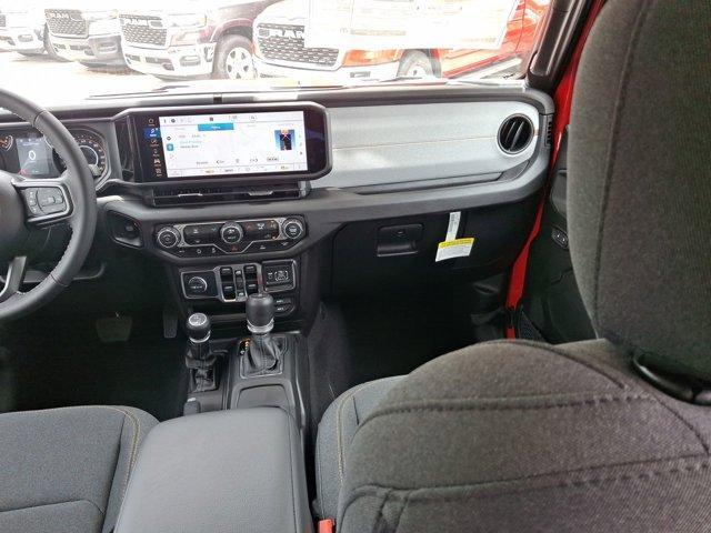 new 2025 Jeep Gladiator car, priced at $47,583