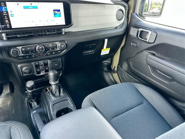 new 2025 Jeep Wrangler car, priced at $44,326