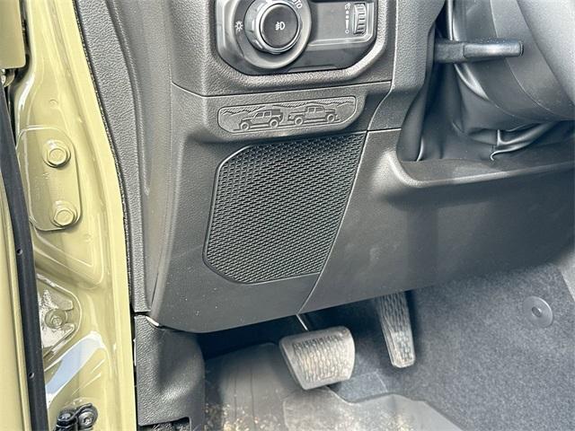 new 2025 Jeep Wrangler car, priced at $44,326