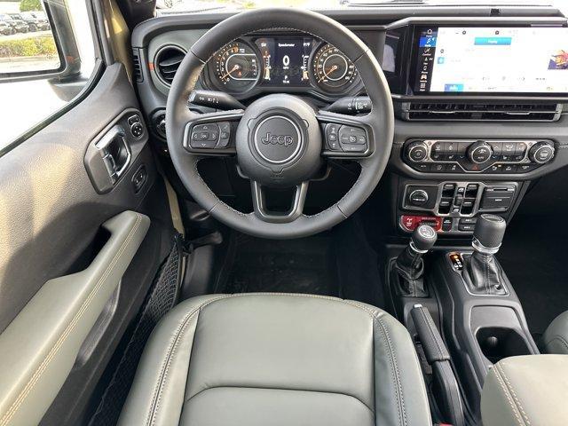 new 2025 Jeep Gladiator car, priced at $62,275