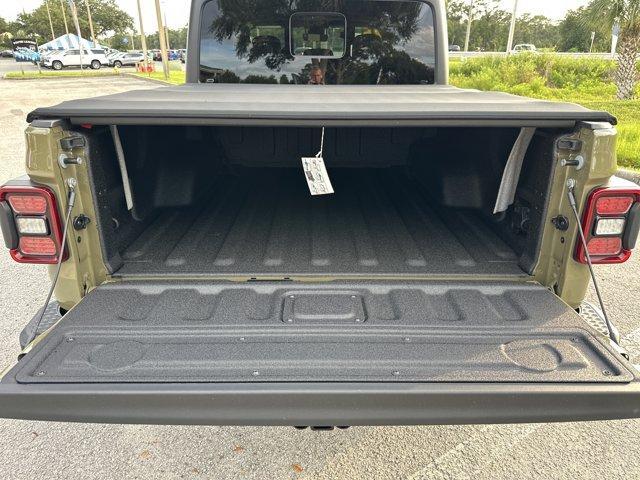 new 2025 Jeep Gladiator car, priced at $62,275