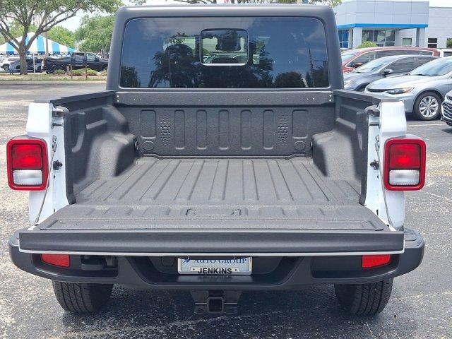 new 2025 Jeep Gladiator car, priced at $47,000
