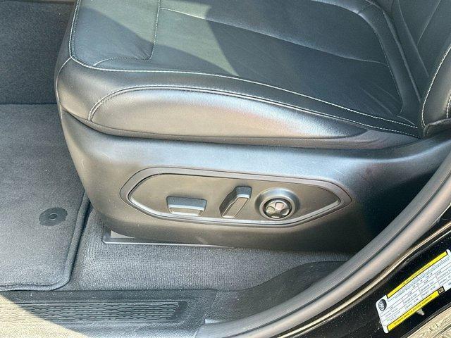 used 2022 Jeep Grand Cherokee car, priced at $28,894