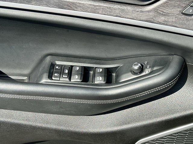 used 2022 Jeep Grand Cherokee car, priced at $28,894