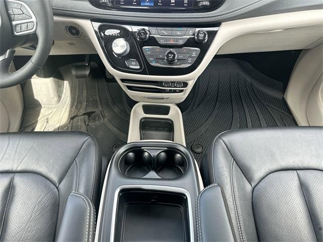 used 2022 Chrysler Pacifica car, priced at $27,976