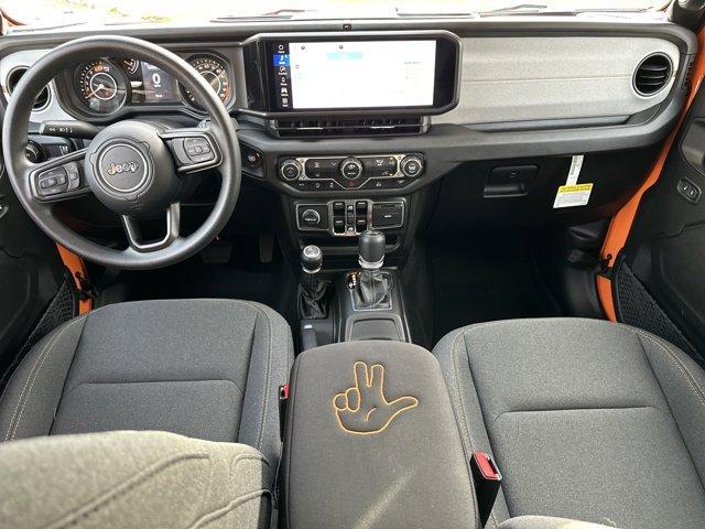 new 2025 Jeep Wrangler car, priced at $41,055