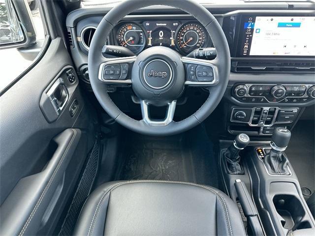 new 2025 Jeep Wrangler car, priced at $53,902