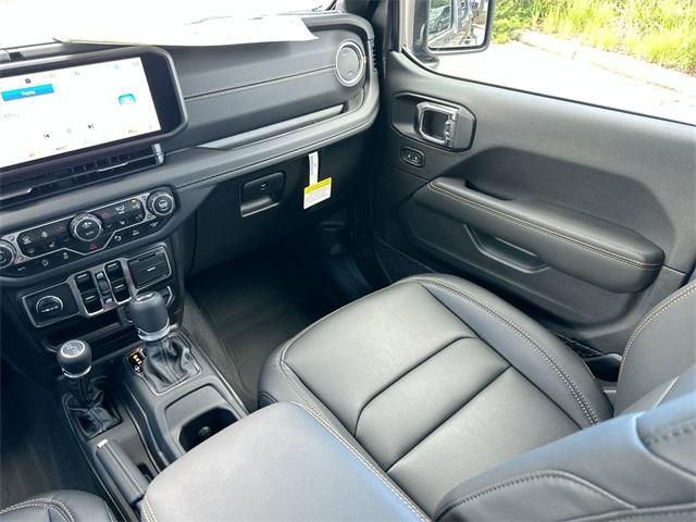 new 2025 Jeep Wrangler car, priced at $53,902