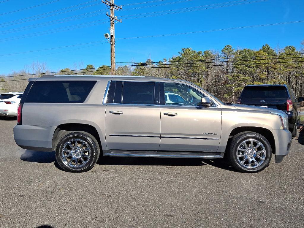 used 2019 GMC Yukon XL car, priced at $29,995