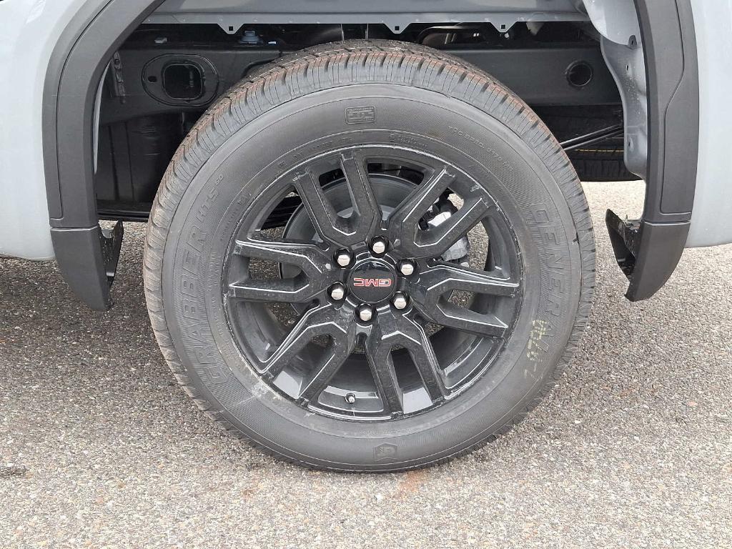 new 2025 GMC Sierra 1500 car, priced at $52,435