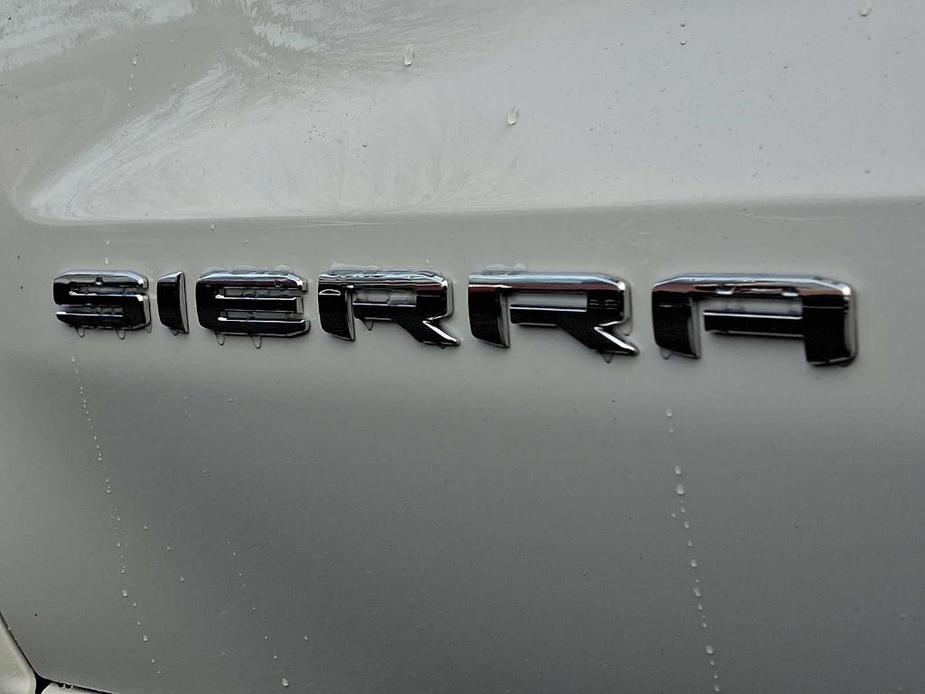 new 2025 GMC Sierra 1500 car, priced at $46,280