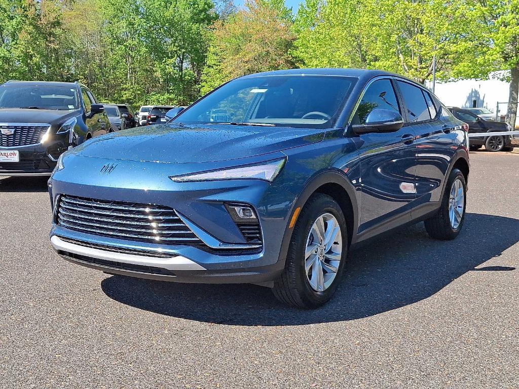 new 2025 Buick Envista car, priced at $27,280