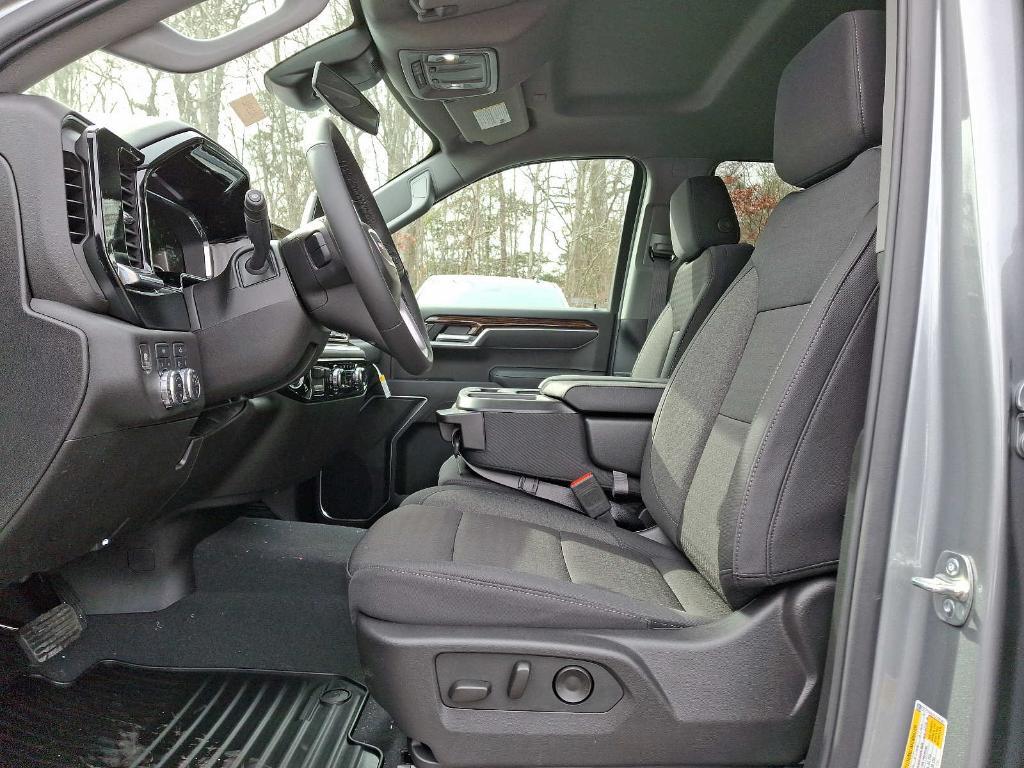 new 2025 GMC Sierra 1500 car, priced at $57,835