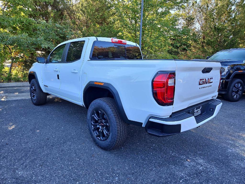 new 2024 GMC Canyon car, priced at $39,565